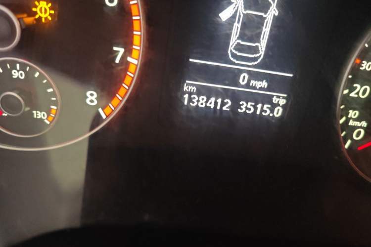 Used Volkswagen Sagitar 2012 1.4TSI Manual Luxury Model Odometer Close Up