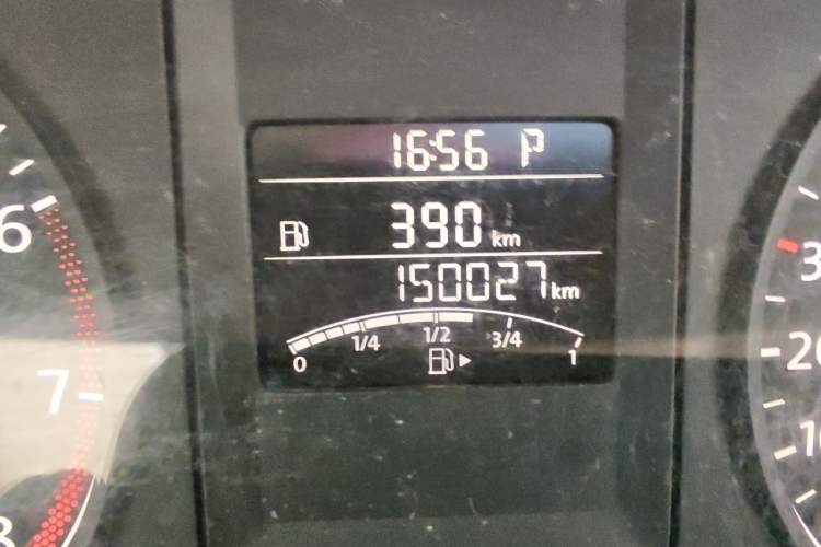 Used Volkswagen Sagitar 2012 1.6L Automatic Comfort Edition Odometer Close Up