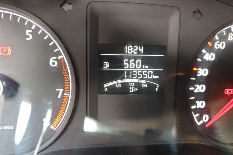 Used Volkswagen Sagitar 2012 1.6L Manual Comfort Model Odometer Close Up