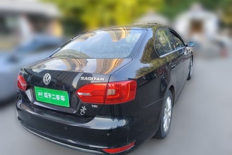 Used Volkswagen Sagitar 2012 1.4TSI Manual Luxury Model Rear Right 45 Deg