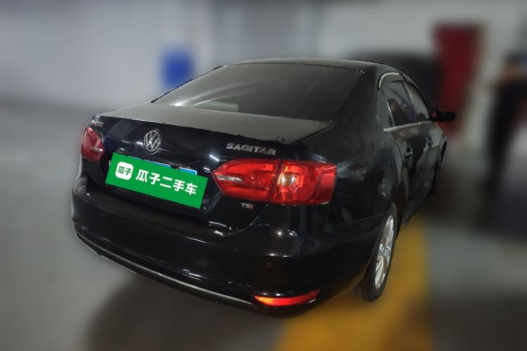 Used Volkswagen Sagitar 2012 1.4TSI Manual Luxury Model Rear Right 45 Deg