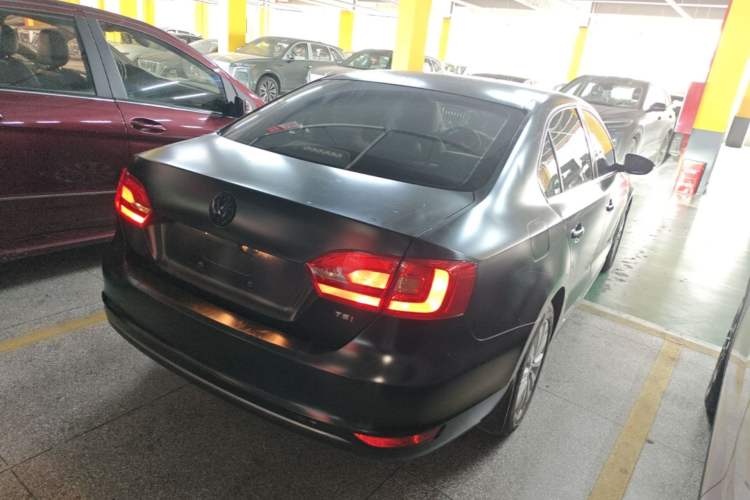 Used Volkswagen Sagitar 2012 1.4TSI Automatic Luxury Edition Rear Right 45 Deg