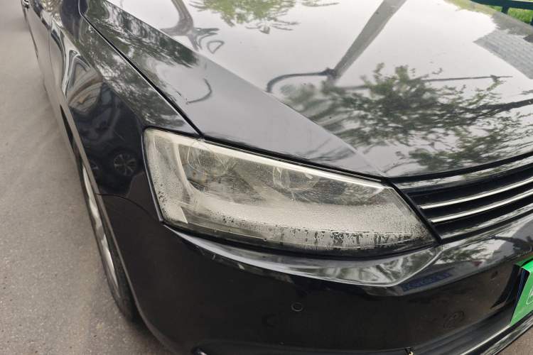 Used Volkswagen Sagitar 2012 1.4TSI Automatic Luxury Edition Right Front Headlight