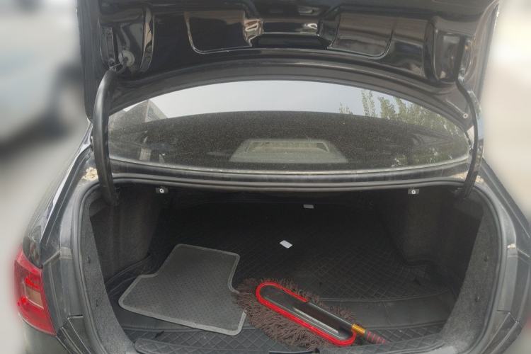Used Volkswagen Sagitar 2012 1.6L Manual Comfort Model Trunk