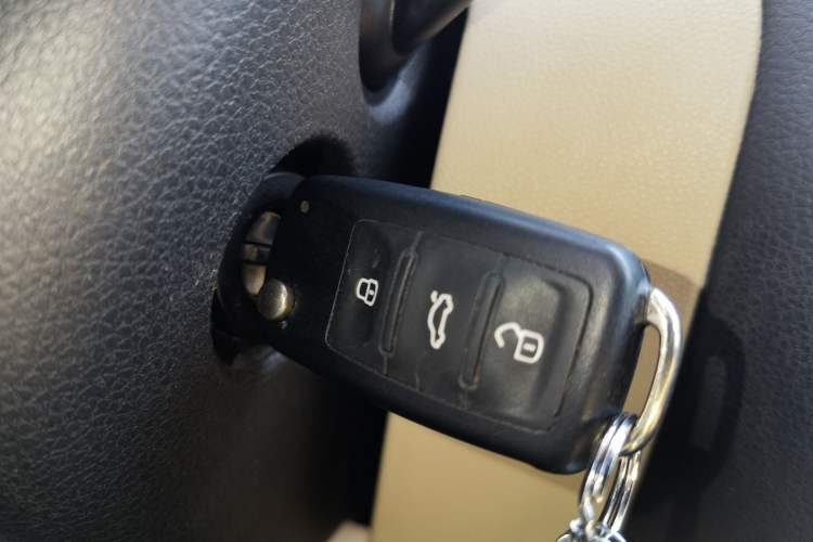 Used Volkswagen Sagitar 2012 1.8TSI Automatic Flagship Edition Vehicle Key
