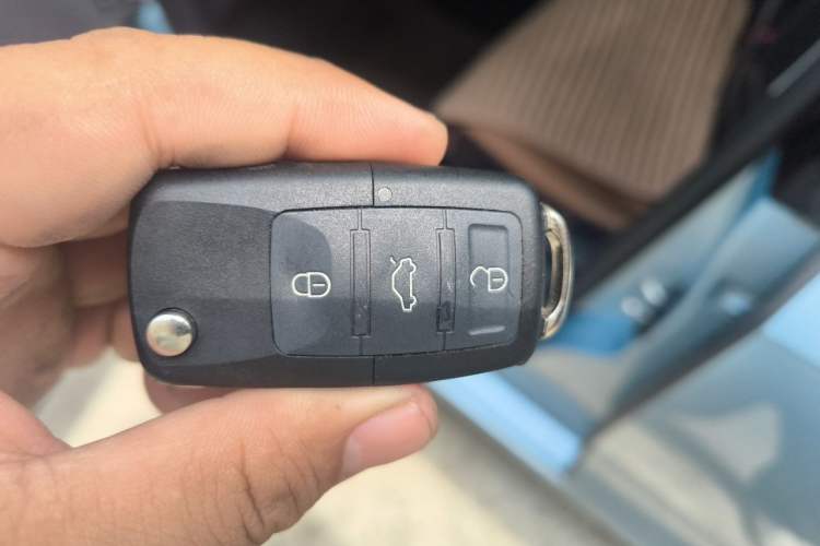 Used Volkswagen Sagitar 2012 1.4TSI Automatic Fashion Edition Vehicle Key