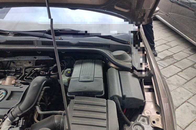 Used Volkswagen Sagitar 2012 1.4TSI Automatic Fashion Edition Engine Bay Left