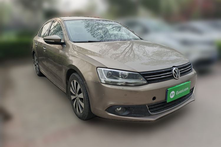 Used Volkswagen Sagitar 2012 1.4TSI Automatic Flagship Edition Front Right 45 Deg