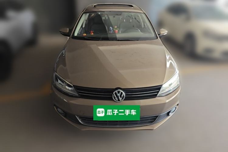 Used Volkswagen Sagitar 2012 1.6L Automatic Comfort Edition Front