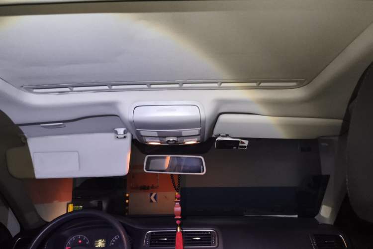 Used Volkswagen Sagitar 2012 1.6L Automatic Comfort Edition Headliner