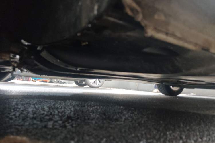 Used Volkswagen Sagitar 2012 1.6L Manual Comfort Model Chassis Front Left