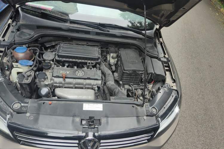 Used Volkswagen Sagitar 2012 1.6L Automatic Comfort Edition Engine Bay Left