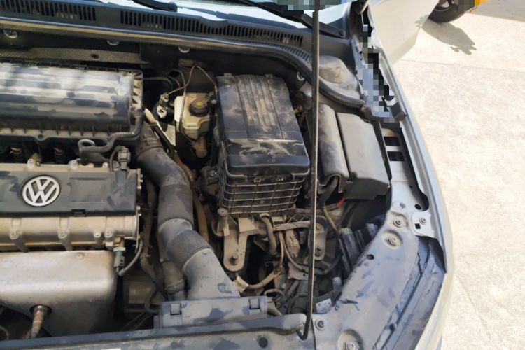 Used Volkswagen Sagitar 2012 1.6L Automatic Comfort Edition Engine Bay Left
