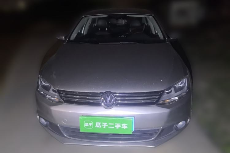 Used Volkswagen Sagitar 2012 1.6L Manual Comfort Model Front