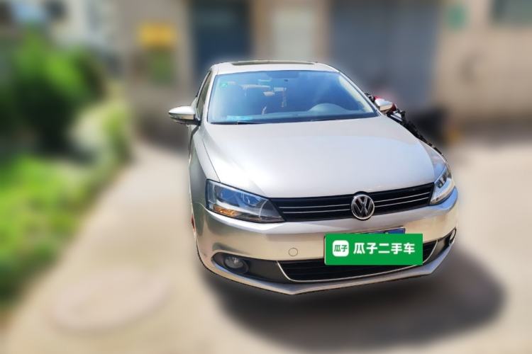 Used Volkswagen Sagitar 2012 1.6L Automatic Comfort Edition Front Right 45 Deg