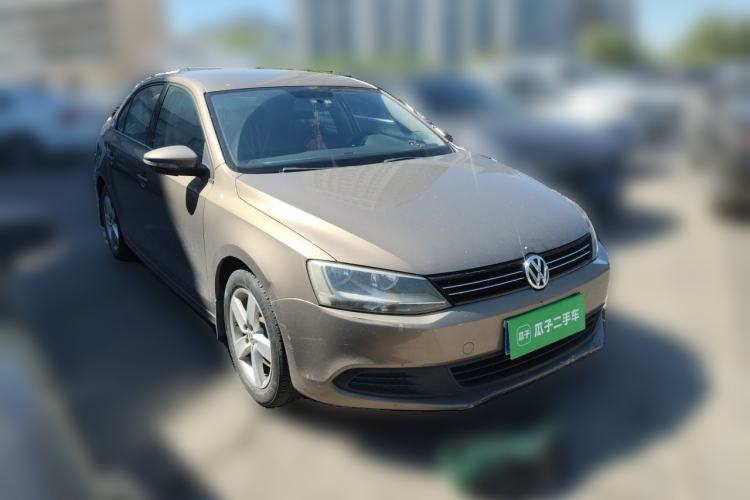 Used Volkswagen Sagitar 2012 1.6L Manual Fashion Edition Front Right 45 Deg