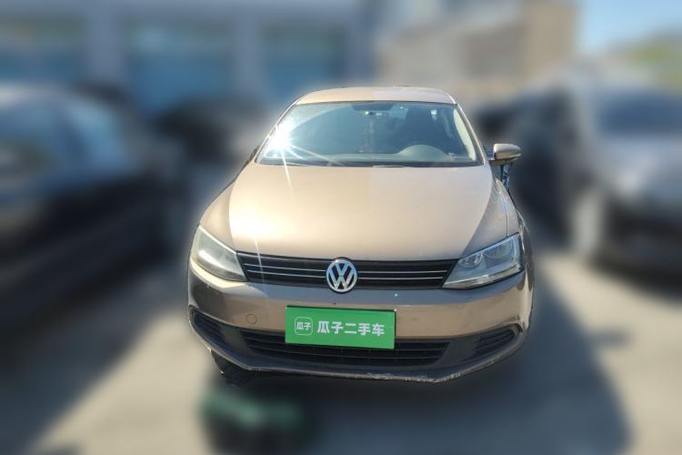 Used Volkswagen Sagitar 2012 1.6L Manual Fashion Edition Front