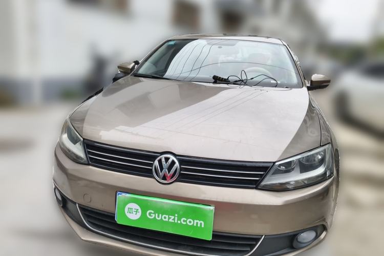 Used Volkswagen Sagitar 2012 1.6L Manual Comfort Model Front
