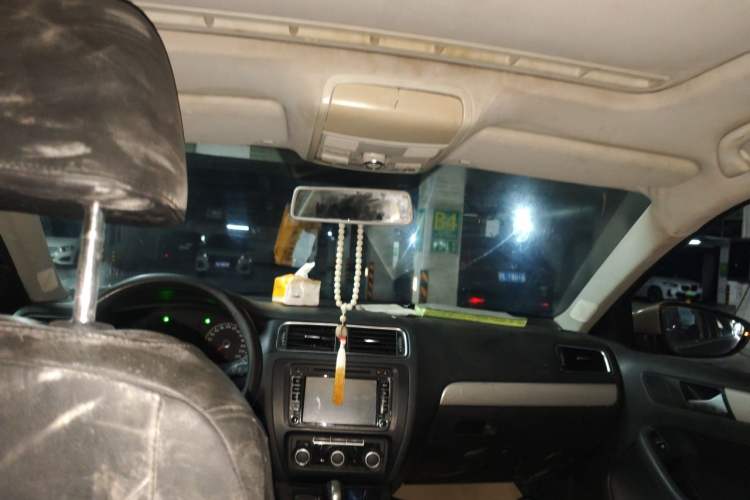 Used Volkswagen Sagitar 2012 1.6L Automatic Comfort Edition Headliner