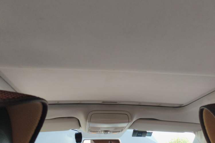 Used Volkswagen Sagitar 2012 1.6L Automatic Comfort Edition Headliner