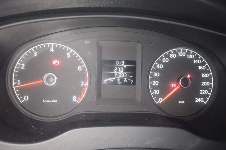 Used Volkswagen Sagitar 2012 1.6L Manual Comfort Model Instrument Cluster