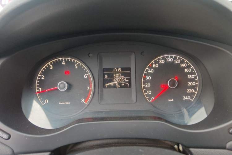 Used Volkswagen Sagitar 2012 1.6L Manual Comfort Model Instrument Cluster