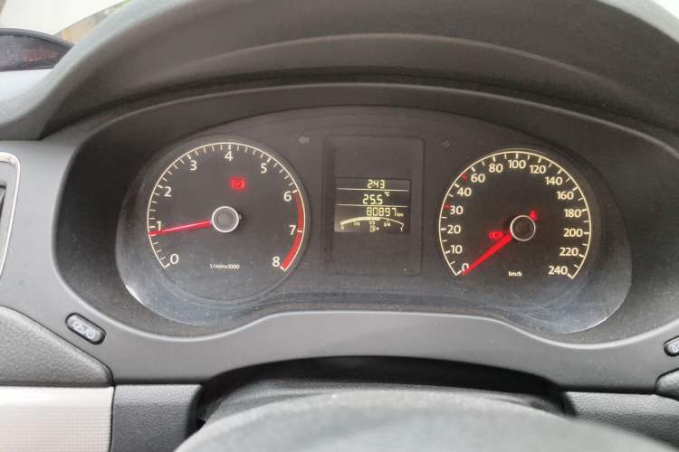 Used Volkswagen Sagitar 2012 1.6L Manual Comfort Model Instrument Cluster