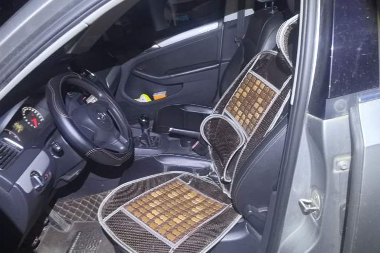 Used Volkswagen Sagitar 2012 1.6L Manual Comfort Model Left Front Seat