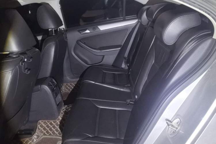 Used Volkswagen Sagitar 2012 1.6L Manual Comfort Model Left Rear Seat