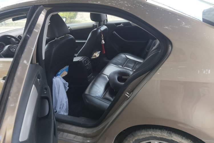 Used Volkswagen Sagitar 2012 1.6L Automatic Comfort Edition Left Rear Seat