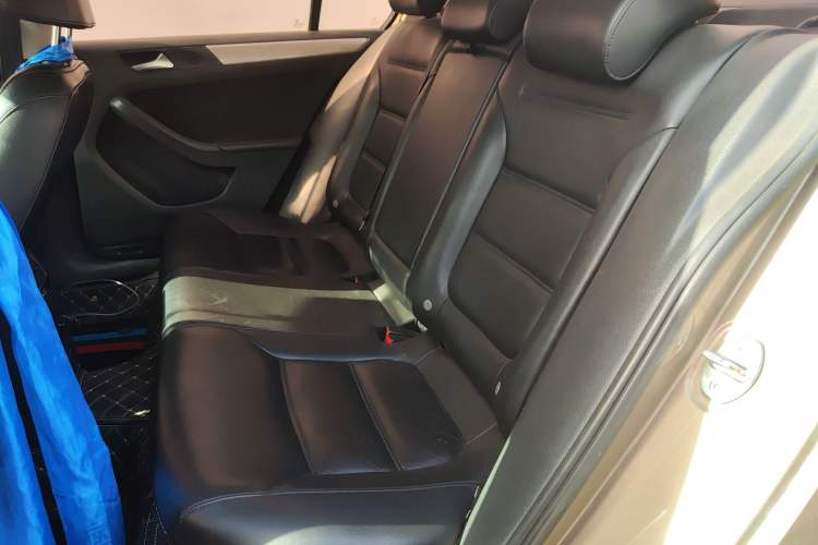 Used Volkswagen Sagitar 2012 1.6L Automatic Comfort Edition Left Rear Seat