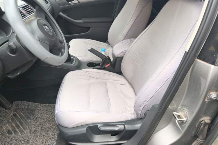 Used Volkswagen Sagitar 2012 1.4TSI Manual Fashion Edition Left Front Seat