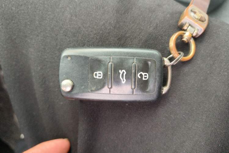Used Volkswagen Sagitar 2012 1.4TSI Manual Fashion Edition Vehicle Key