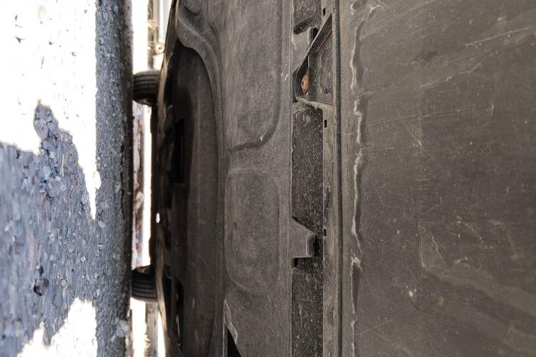 Used Volkswagen Sagitar 2012 1.6L Manual Comfort Model Chassis Front