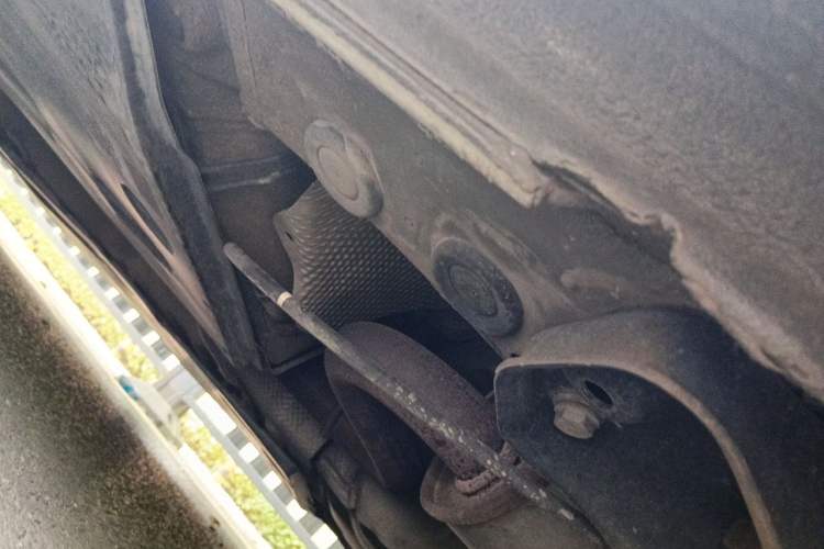 Used Volkswagen Sagitar 2012 1.6L Manual Comfort Model Chassis Rear Left