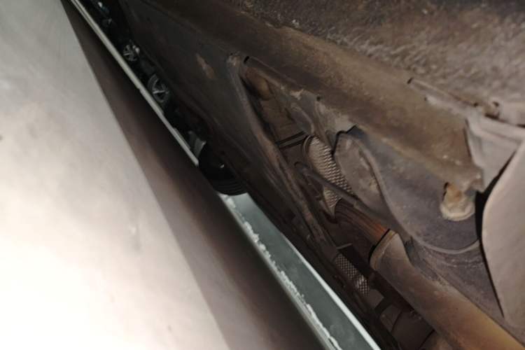 Used Volkswagen Sagitar 2012 1.6L Automatic Comfort Edition Chassis Rear Left