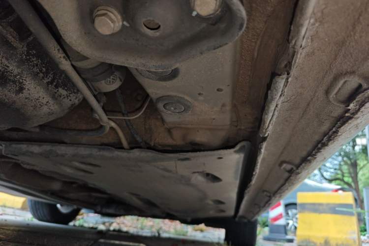 Used Volkswagen Sagitar 2012 1.6L Manual Comfort Model Chassis Rear Right