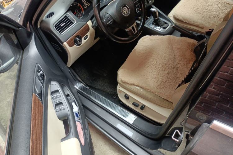 Used Volkswagen Sagitar 2012 1.8TSI Automatic Flagship Edition Driver Seat