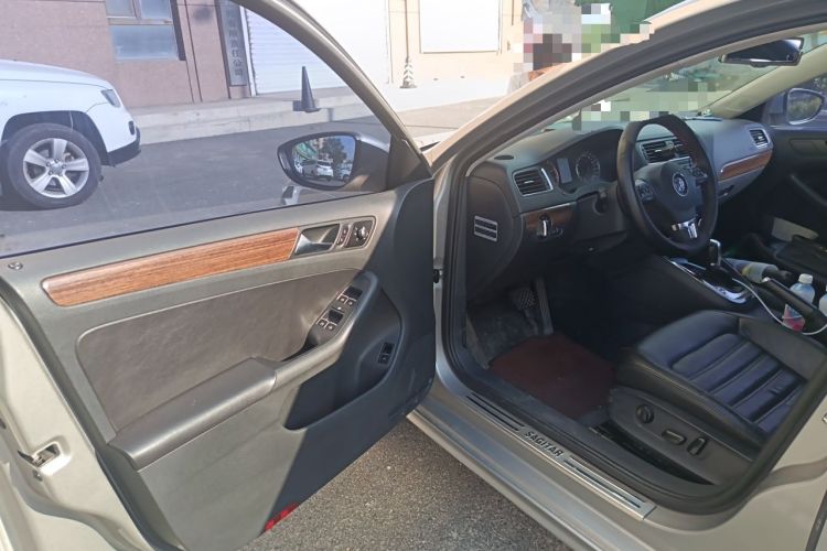 Used Volkswagen Sagitar 2012 1.8TSI Automatic Flagship Edition Driver Seat