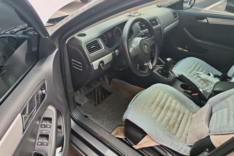 Used Volkswagen Sagitar 2012 1.6L Manual Comfort Model Driver Seat