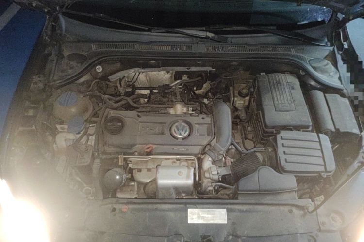 Used Volkswagen Sagitar 2012 1.4TSI Automatic Flagship Edition Engine Bay