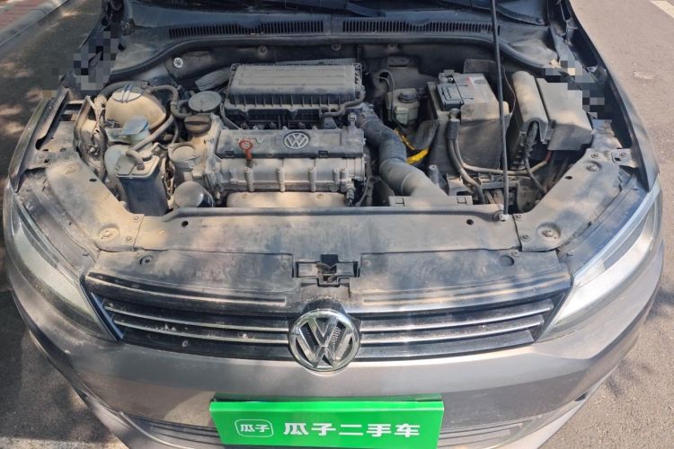 Used Volkswagen Sagitar 2012 1.6L Manual Comfort Model Engine Bay