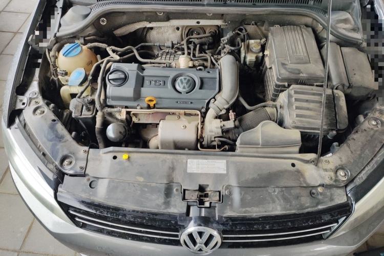 Used Volkswagen Sagitar 2012 1.4TSI Automatic Luxury Edition Engine Bay