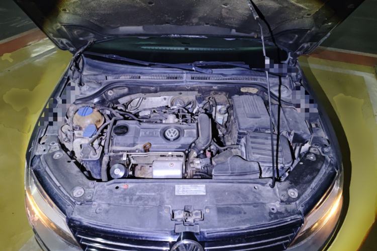 Used Volkswagen Sagitar 2012 1.4TSI Automatic Luxury Edition Engine Bay