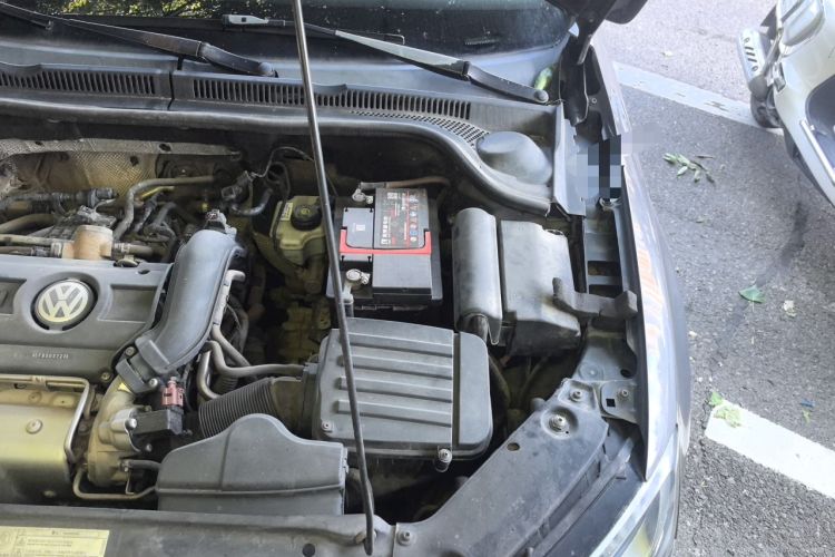 Used Volkswagen Sagitar 2012 1.4TSI Automatic Luxury Edition Engine Bay Left