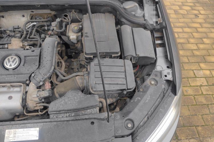 Used Volkswagen Sagitar 2012 1.4TSI Automatic Flagship Edition Engine Bay Left