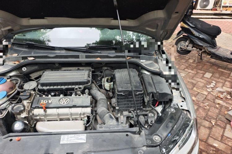 Used Volkswagen Sagitar 2012 1.6L Automatic Comfort Edition Engine Bay Left