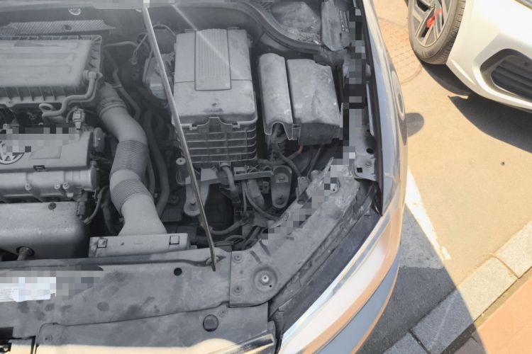 Used Volkswagen Sagitar 2012 1.6L Automatic Comfort Edition Engine Bay Left