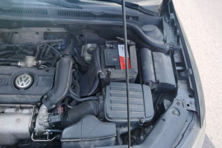 Used Volkswagen Sagitar 2012 1.4TSI Manual Luxury Model Engine Bay Left