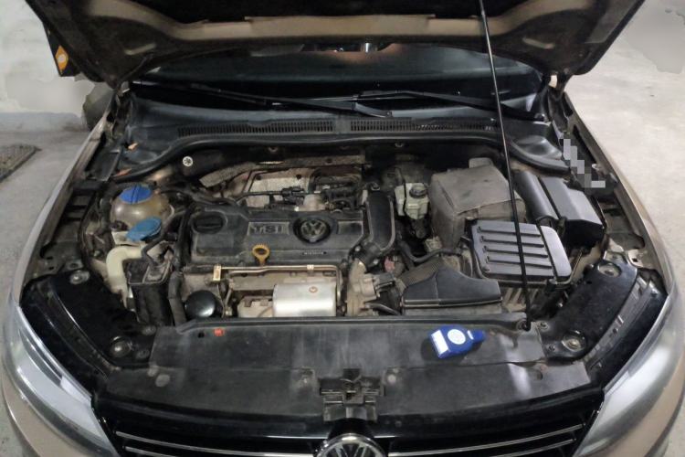 Used Volkswagen Sagitar 2012 1.4TSI Manual Luxury Model Engine Bay
